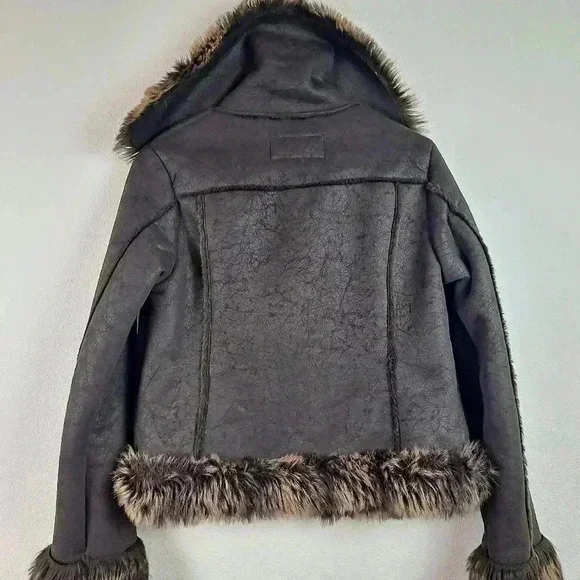 New York Classic Faux fur Jacket Size Medium - Picture 10 of 13